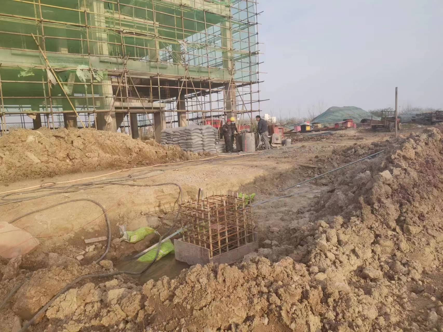 德庆当桥梁出现裂缝的时候应该及时加固修补